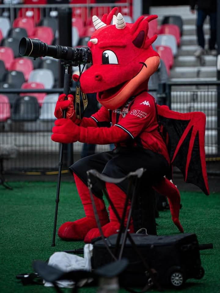 roudy mascotte eag